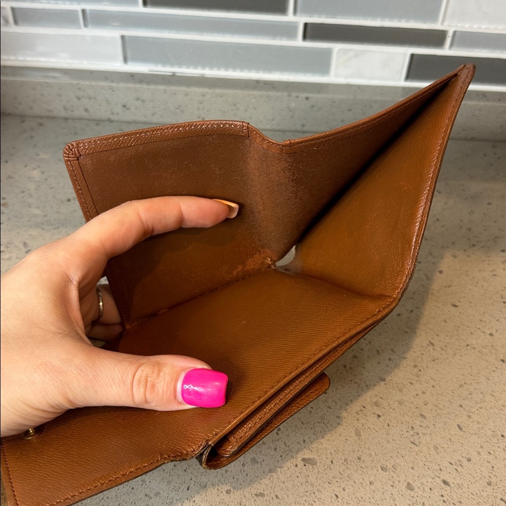 LOUIS VUITTON - Portefeuille Elise Monogram Compact Wallet - Picture 9 of 13